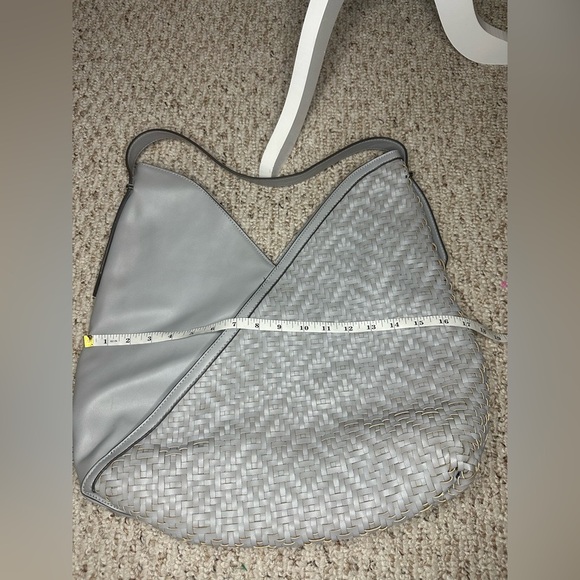 Sole Society Chic Gray Hobo Bag with Quilted Texture - Picture 13 of 13